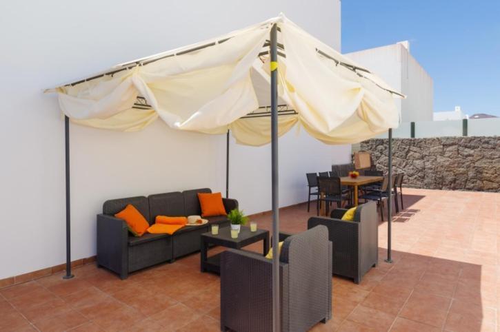 Spacious Private Villa & Private Heated Pool - Villa Sunshine Costa Teguise Ngoại thất bức ảnh